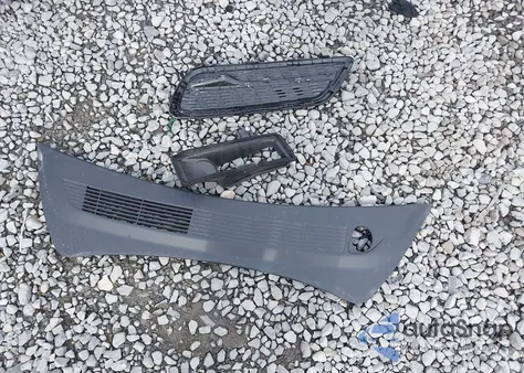 2021 Tesla Model 3 Long Range Dual Motor All-Wheel Drive z USA, uszkodzony, nr VIN 5YJ3E1EB4MF068002